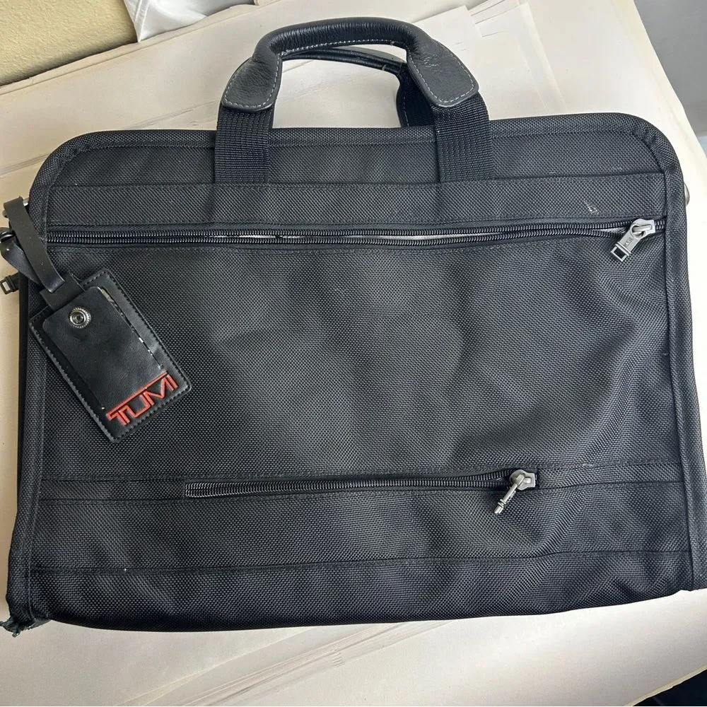 Tumi Black laptop case Durable light worn 17”x13”